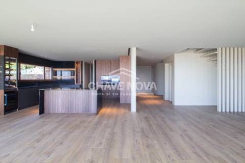 Moradia em Banda T4 Venda em Nogueira, Fraião e Lamaçães,Braga
