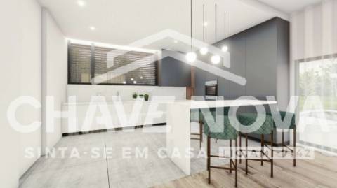 Moradia em Banda T3+1 Venda em Nogueira, Fraião e Lamaçães,Braga