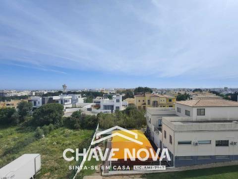 Apartamento T3 Venda em Quelfes,Olhão