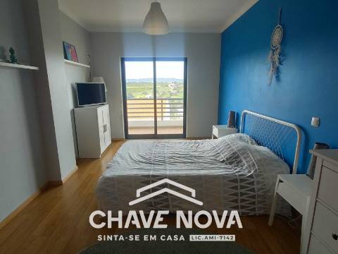 Apartamento T3 Venda em Quelfes,Olhão