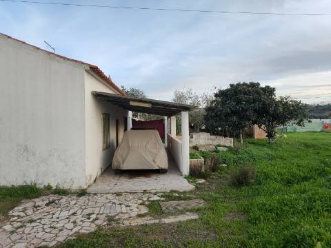 Moradia para Restaurar T3 Venda em Ferreiras,Albufeira
