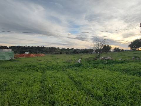 Moradia para Restaurar T3 Venda em Ferreiras,Albufeira