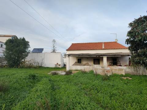 Moradia para Restaurar T3 Venda em Ferreiras,Albufeira