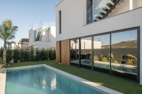 Moradia Isolada T3 Venda em Albufeira e Olhos de Água,Albufeira