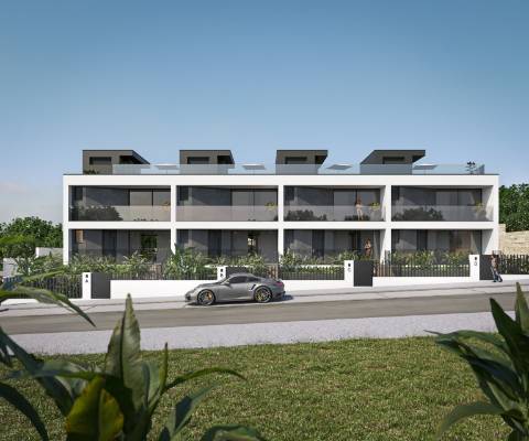 Moradia em Banda T3 Venda em Albufeira e Olhos de Água,Albufeira