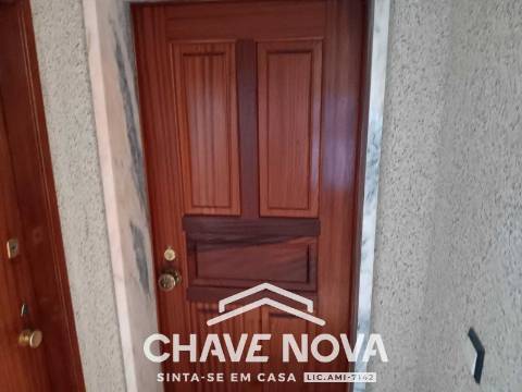 Apartamento T1 Venda em Rio de Mouro,Sintra