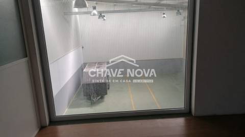 Armazém  Arrendamento em Fânzeres e São Pedro da Cova,Gondomar