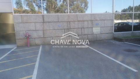 Armazém  Arrendamento em Fânzeres e São Pedro da Cova,Gondomar