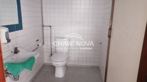 Armazém  Arrendamento em Fânzeres e São Pedro da Cova,Gondomar