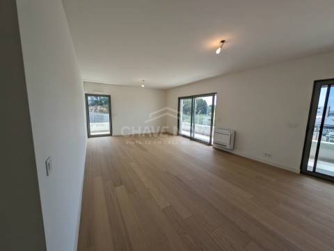 Apartamento T3 Venda em Seixal, Arrentela e Aldeia de Paio Pires,Seixal