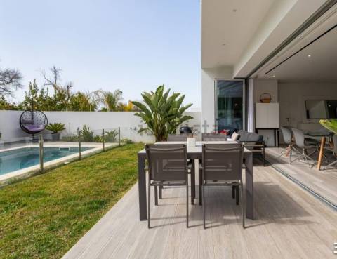 Moradia Isolada T4 Venda em Quarteira,Loulé