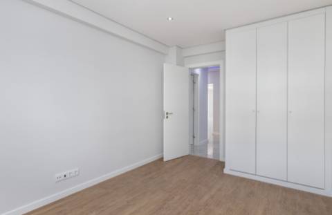 Apartamento T2 Venda em Quarteira,Loulé