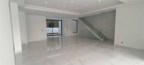 Andar Moradia T3+1 Venda em Quarteira,Loulé