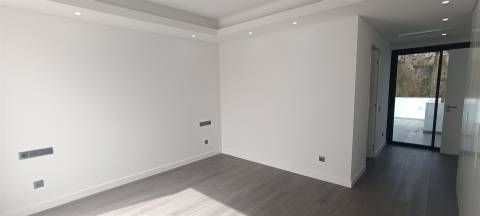 Andar Moradia T3+1 Venda em Quarteira,Loulé