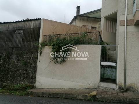 Moradia para Restaurar T3 Venda em Rio Tinto,Gondomar