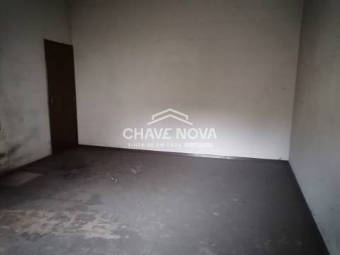 Moradia para Restaurar T3 Venda em Rio Tinto,Gondomar