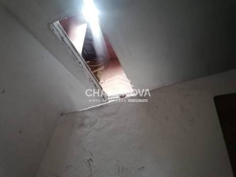 Moradia para Restaurar T3 Venda em Rio Tinto,Gondomar