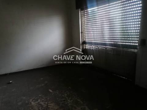 Moradia para Restaurar T3 Venda em Rio Tinto,Gondomar