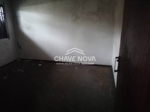 Moradia para Restaurar T3 Venda em Rio Tinto,Gondomar