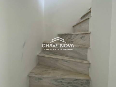 Moradia Isolada T2+1 DUPLEX Venda em São João das Lampas e Terrugem,Sintra