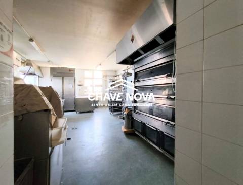 Padaria / Pastelaria  Trespasse em São Miguel do Souto e Mosteirô,Santa Maria da Feira