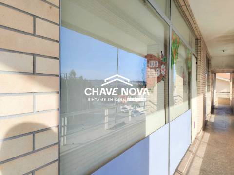 Padaria / Pastelaria  Trespasse em São Miguel do Souto e Mosteirô,Santa Maria da Feira