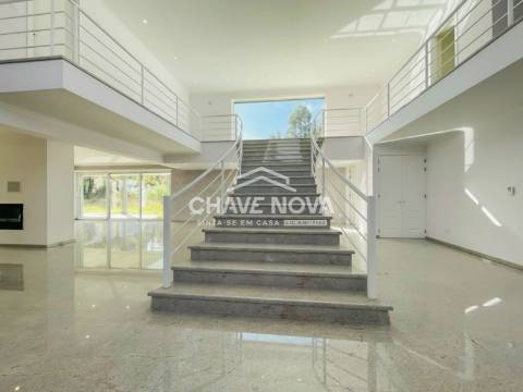 Moradia Isolada T5 TRIPLEX Venda em São Cipriano e Vil de Souto,Viseu