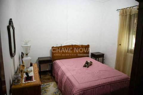 Moradia Isolada T3 Venda em Mora,Mora