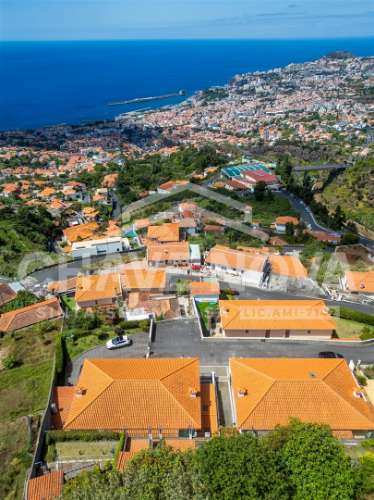 Moradia Geminada T3 Venda em Funchal (Santa Maria Maior),Funchal