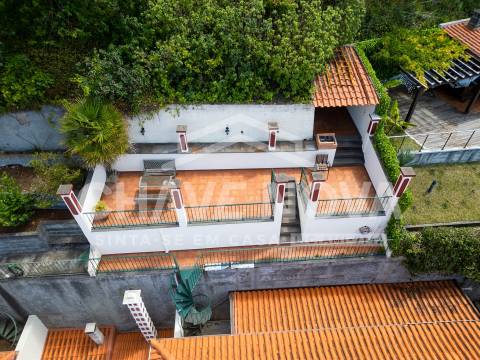 Moradia Geminada T3 Venda em Funchal (Santa Maria Maior),Funchal