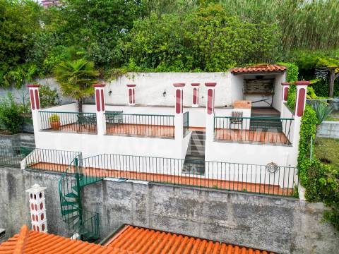 Moradia Geminada T3 Venda em Funchal (Santa Maria Maior),Funchal