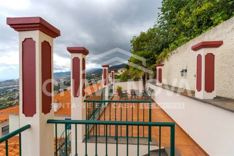 Moradia Geminada T3 Venda em Funchal (Santa Maria Maior),Funchal