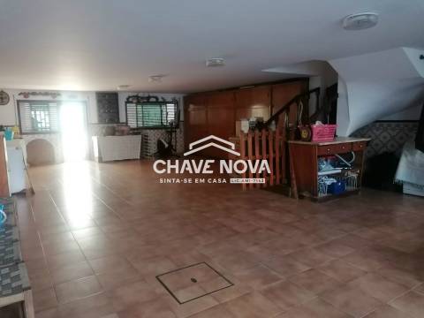 Moradia em Banda T4 Venda em Rio Tinto,Gondomar