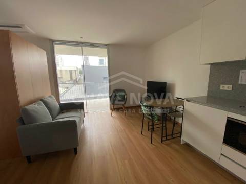 Apartamento T0 Arrendamento em Mafamude e Vilar do Paraíso,Vila Nova de Gaia