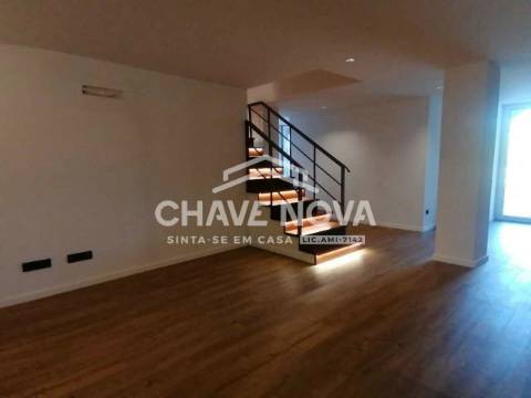 Moradia Isolada T5 Venda em Macieira da Lixa e Caramos,Felgueiras