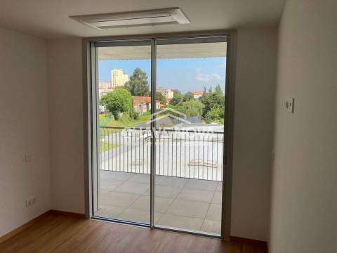 Apartamento T2 Arrendamento em Mafamude e Vilar do Paraíso,Vila Nova de Gaia
