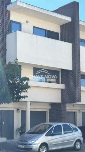 Moradia em Banda T3 Venda em Valongo,Valongo