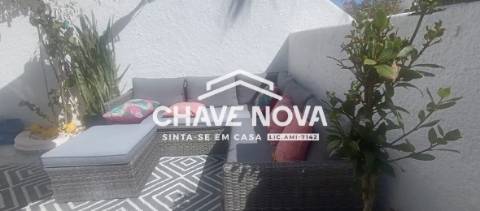 Apartamento T2 Venda em Quarteira,Loulé