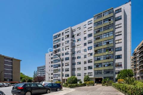 Apartamento T3 Venda em Ramalde,Porto