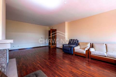 Apartamento T3 Venda em Ramalde,Porto