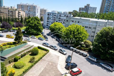 Apartamento T3 Venda em Ramalde,Porto