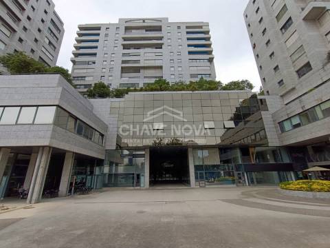 Escritório  Venda em Lordelo do Ouro e Massarelos,Porto