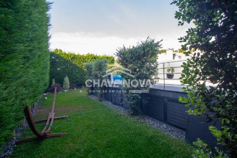 Andar Moradia T4 Venda em São Félix da Marinha,Vila Nova de Gaia