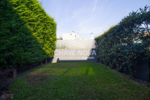 Andar Moradia T4 Venda em São Félix da Marinha,Vila Nova de Gaia