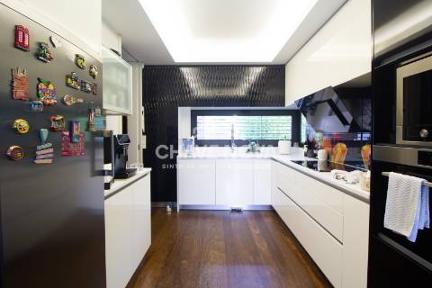 Andar Moradia T4 Venda em São Félix da Marinha,Vila Nova de Gaia