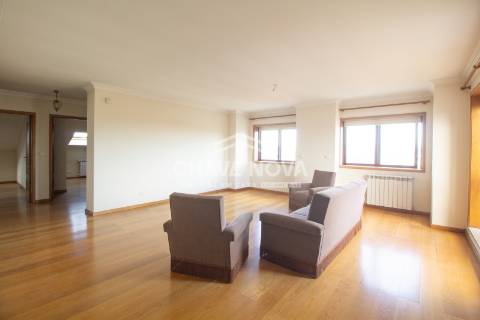 Apartamento T4 DUPLEX Venda em Santa Marinha e São Pedro da Afurada,Vila Nova de Gaia