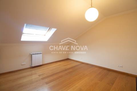 Apartamento T4 DUPLEX Venda em Santa Marinha e São Pedro da Afurada,Vila Nova de Gaia