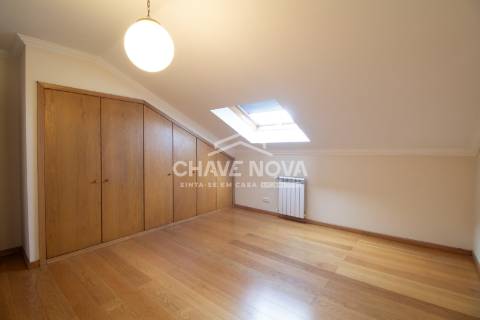 Apartamento T4 DUPLEX Venda em Santa Marinha e São Pedro da Afurada,Vila Nova de Gaia