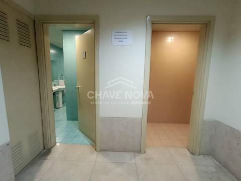 Escritório  Venda em Lordelo do Ouro e Massarelos,Porto