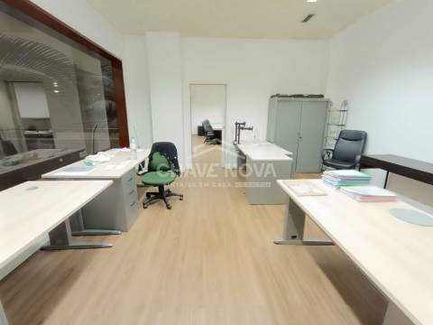 Escritório  Venda em Lordelo do Ouro e Massarelos,Porto